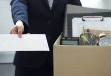 Emekli Çalışan Kendi İsteğiyle İşten Ayrılırsa Tazminat Alabilir Mi?